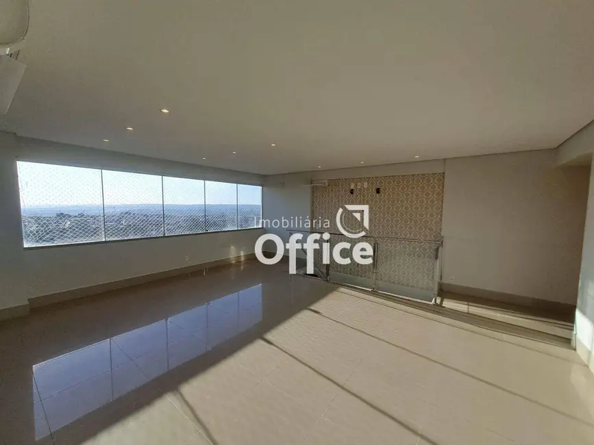 Foto 1 de Apartamento com 3 quartos à venda, 230m2 em Vila Góis, Anapolis - GO