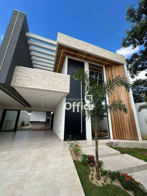 Foto 2 de Casa com 4 quartos à venda, 367m2 em Anápolis City, Anapolis - GO