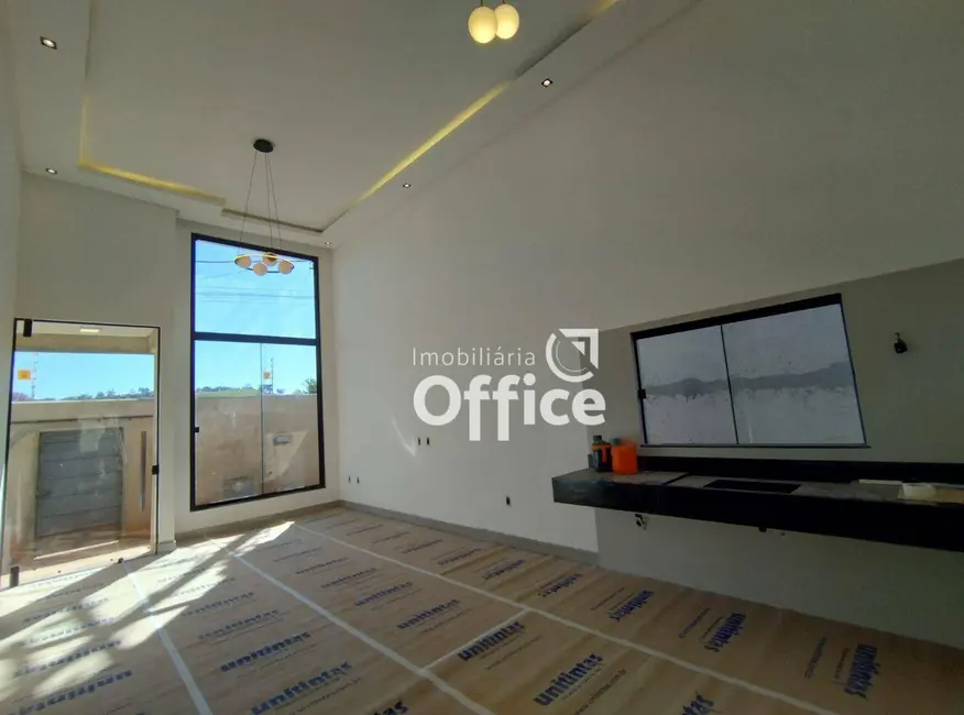 Casa com 3 quartos à venda, 302m2 em Jardim das Oliveiras, Anapolis - GO - imagem 7 Foto 7 de Casa com 3 quartos à venda, 302m2 em Jardim das Oliveiras, Anapolis - GO