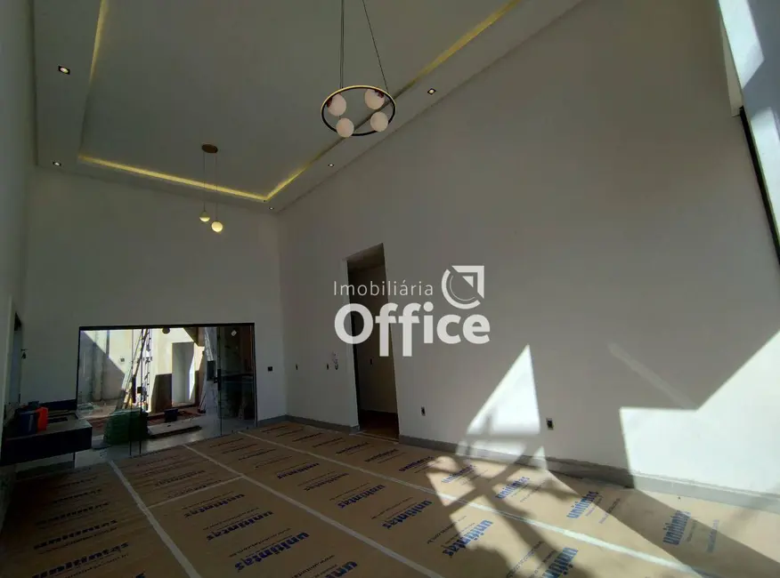 Casa com 3 quartos à venda, 302m2 em Jardim das Oliveiras, Anapolis - GO - imagem 5 Foto 5 de Casa com 3 quartos à venda, 302m2 em Jardim das Oliveiras, Anapolis - GO