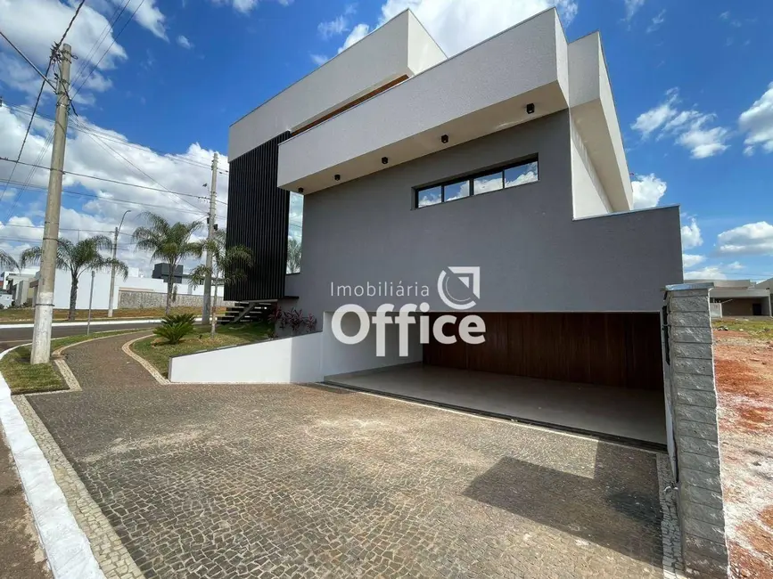 Foto 3 de Casa de Condomínio com 4 quartos à venda, 462m2 em Condomínio Residencial Grand Trianon, Anapolis - GO