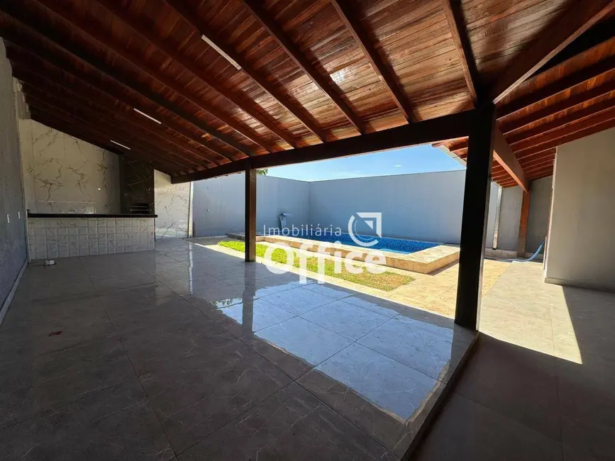 Foto 5 de Casa com 3 quartos à venda, 300m2 em Residencial Santo Antônio, Anapolis - GO