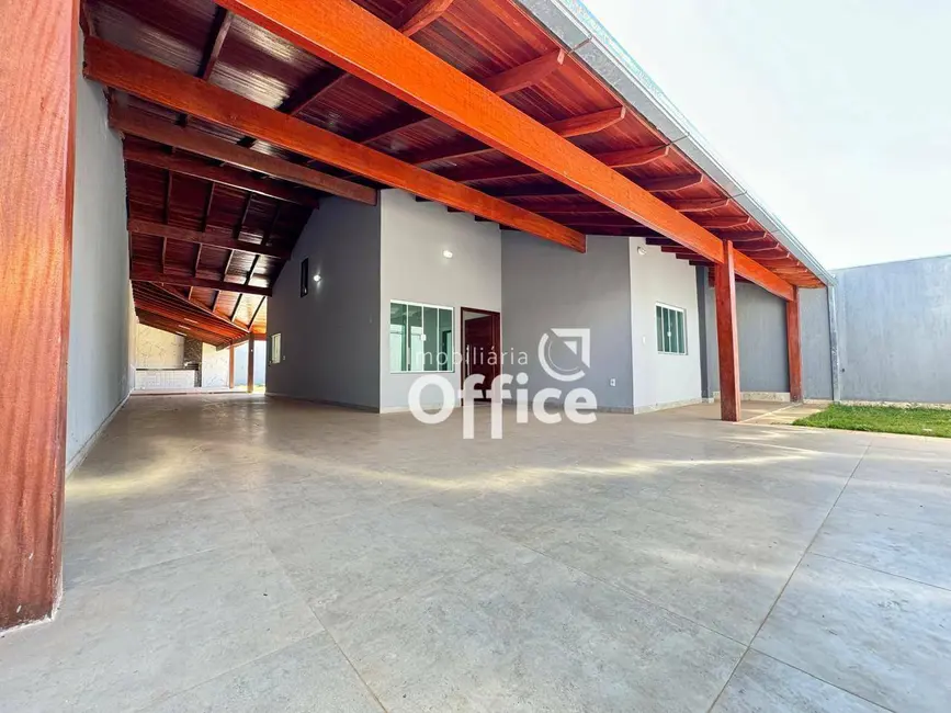 Foto 1 de Casa com 3 quartos à venda, 300m2 em Residencial Santo Antônio, Anapolis - GO