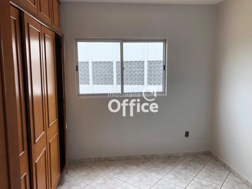 Foto 9 de Apartamento com 3 quartos à venda, 90m2 em Jundiaí, Anapolis - GO