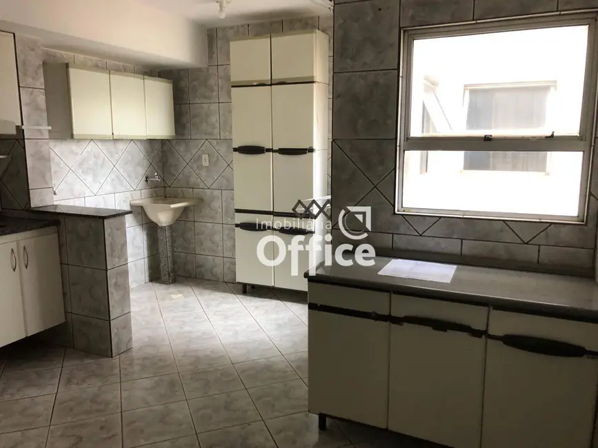 Foto 5 de Apartamento com 3 quartos à venda, 90m2 em Jundiaí, Anapolis - GO