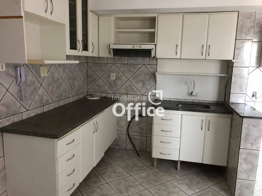 Foto 6 de Apartamento com 3 quartos à venda, 90m2 em Jundiaí, Anapolis - GO
