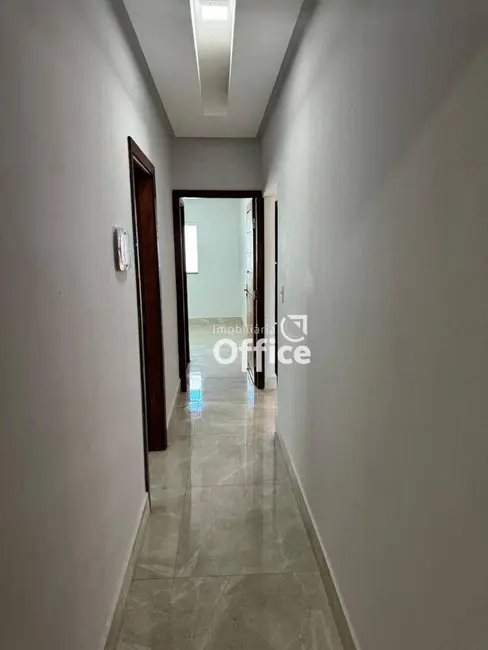 Casa com 3 quartos à venda, 360m2 em Santo Antônio, Anapolis - GO - imagem 6 Foto 6 de Casa com 3 quartos à venda, 360m2 em Santo Antônio, Anapolis - GO