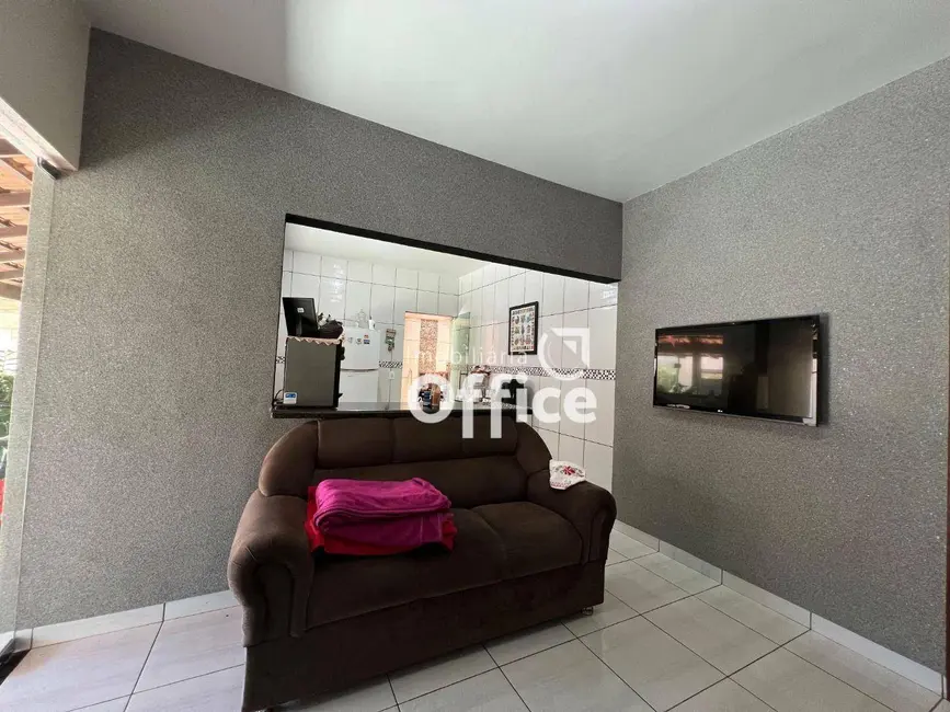 Casa com 3 quartos à venda, 258m2 em JK Nova Capital, Anapolis - GO - imagem 5 Foto 5 de Casa com 3 quartos à venda, 258m2 em JK Nova Capital, Anapolis - GO