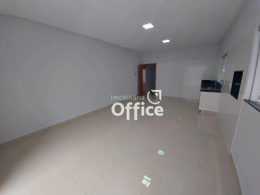 Foto 6 de Sobrado com 3 quartos para alugar, 300m2 em Anapolis - GO