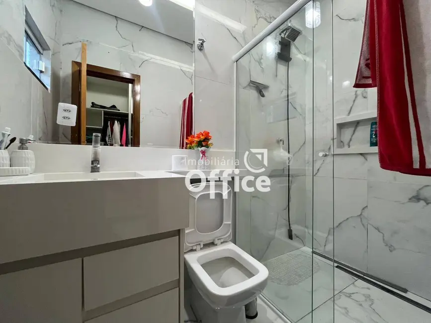 Casa com 3 quartos à venda, 300m2 em Residencial Flor do Cerrado, Anapolis - GO - imagem 9 Foto 9 de Casa com 3 quartos à venda, 300m2 em Residencial Flor do Cerrado, Anapolis - GO