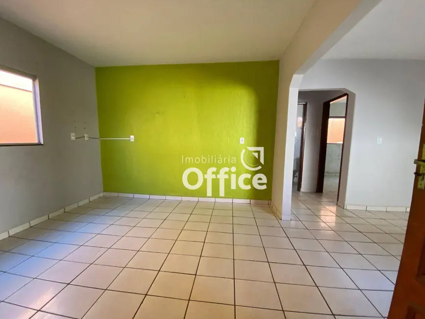 Foto 8 de Casa com 3 quartos à venda, 250m2 em Nova Vila Jaiara, Anapolis - GO
