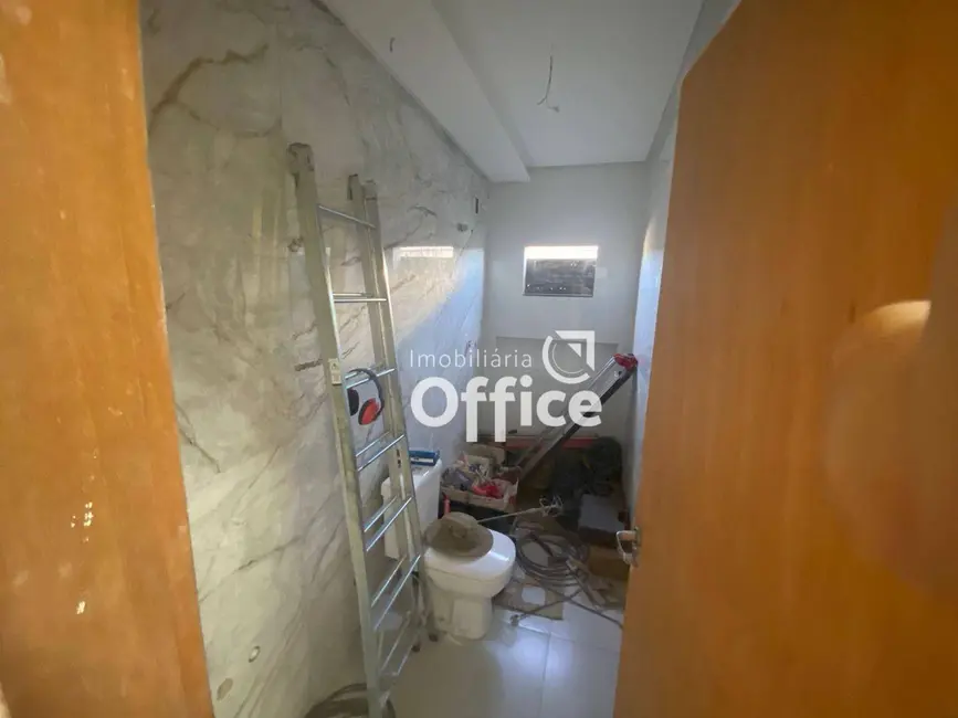 Casa com 3 quartos à venda, 300m2 em Anapolis - GO - imagem 6 Foto 6 de Casa com 3 quartos à venda, 300m2 em Anapolis - GO