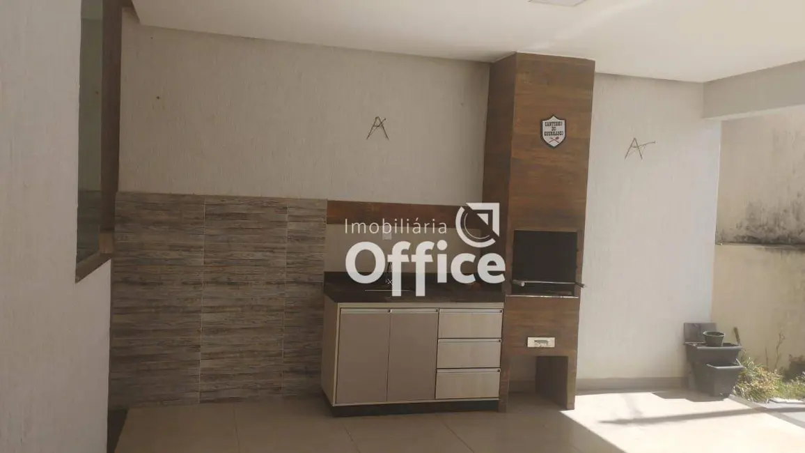 Sobrado com 3 quartos à venda, 150m2 em Residencial Villa Bella, Anapolis - GO - imagem 2 Foto 2 de Sobrado com 3 quartos à venda, 150m2 em Residencial Villa Bella, Anapolis - GO