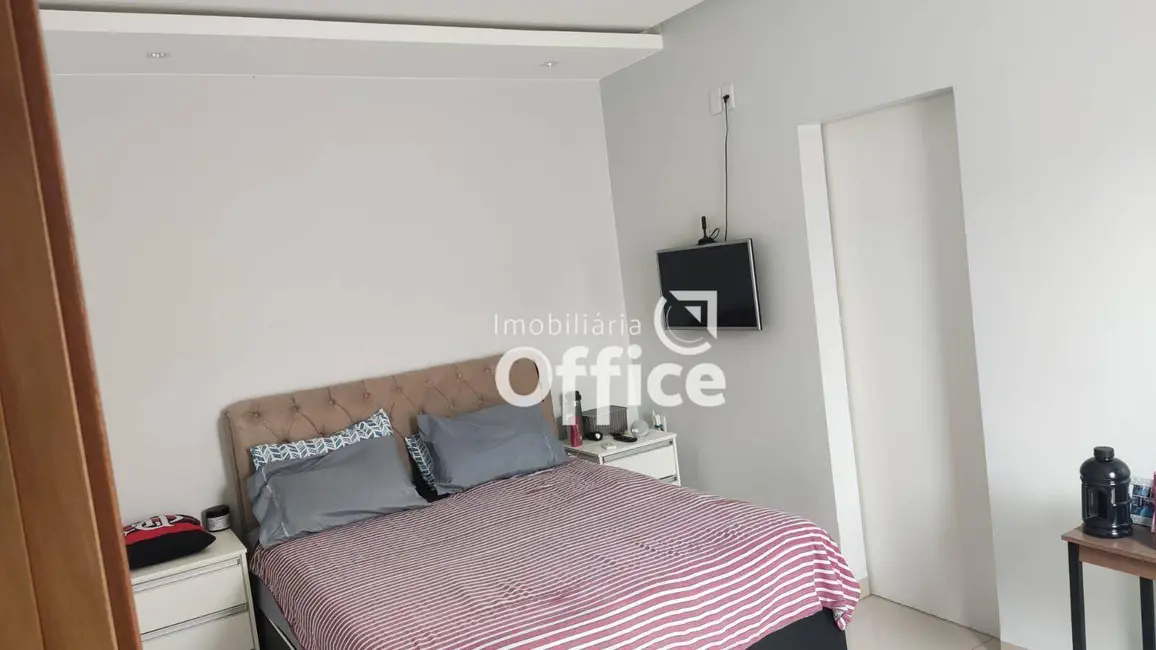 Sobrado com 3 quartos à venda, 150m2 em Residencial Villa Bella, Anapolis - GO - imagem 8 Foto 8 de Sobrado com 3 quartos à venda, 150m2 em Residencial Villa Bella, Anapolis - GO