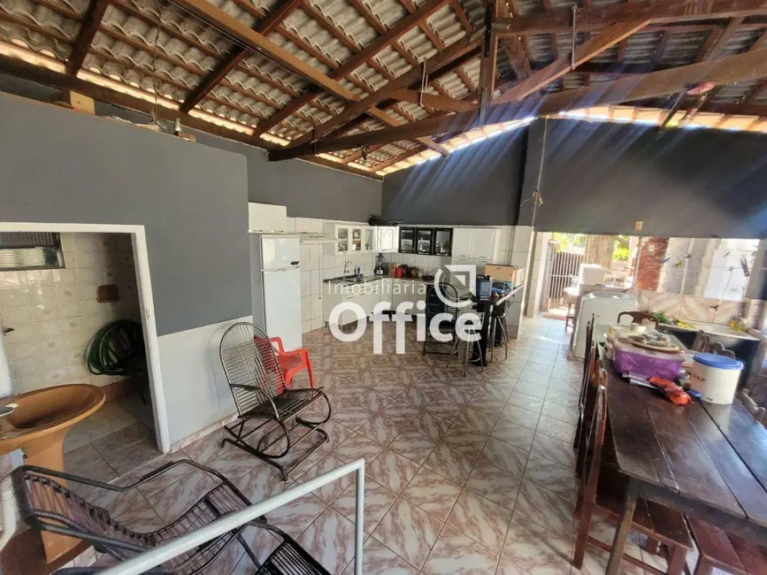 Foto 1 de Casa com 3 quartos à venda, 350m2 em Vila Fabril, Anapolis - GO