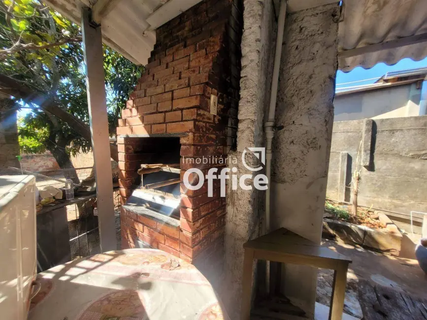 Casa com 3 quartos à venda, 350m2 em Vila Fabril, Anapolis - GO - imagem 9 Foto 9 de Casa com 3 quartos à venda, 350m2 em Vila Fabril, Anapolis - GO