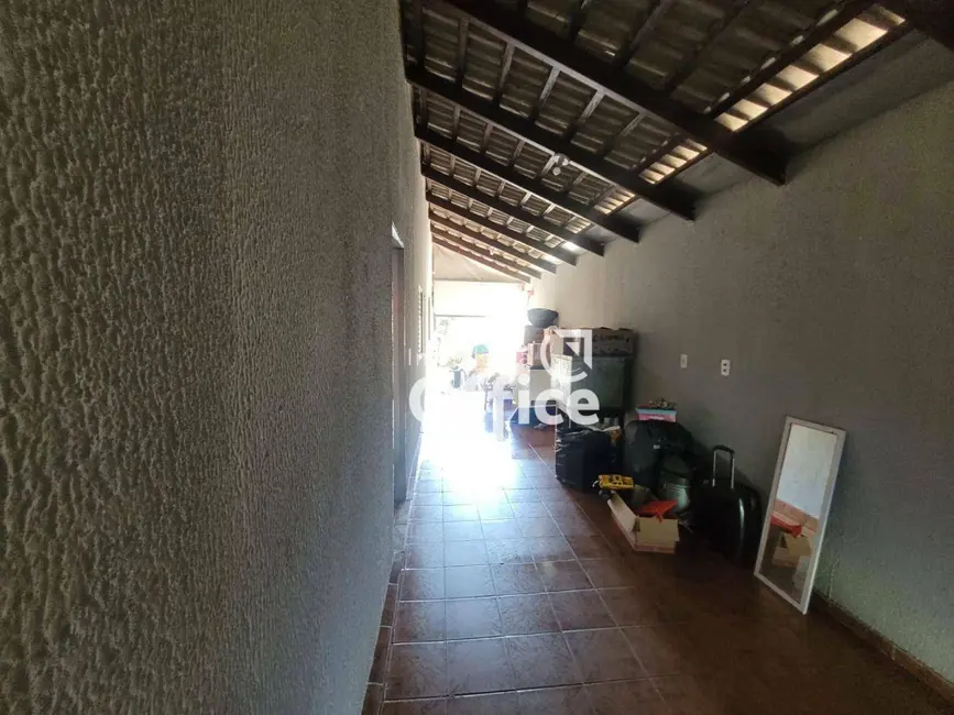 Casa com 3 quartos à venda, 350m2 em Vila Fabril, Anapolis - GO - imagem 2 Foto 2 de Casa com 3 quartos à venda, 350m2 em Vila Fabril, Anapolis - GO