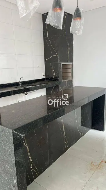 Foto 2 de Casa de Condomínio com 3 quartos à venda, 200m2 em Residencial Araguaia, Anapolis - GO