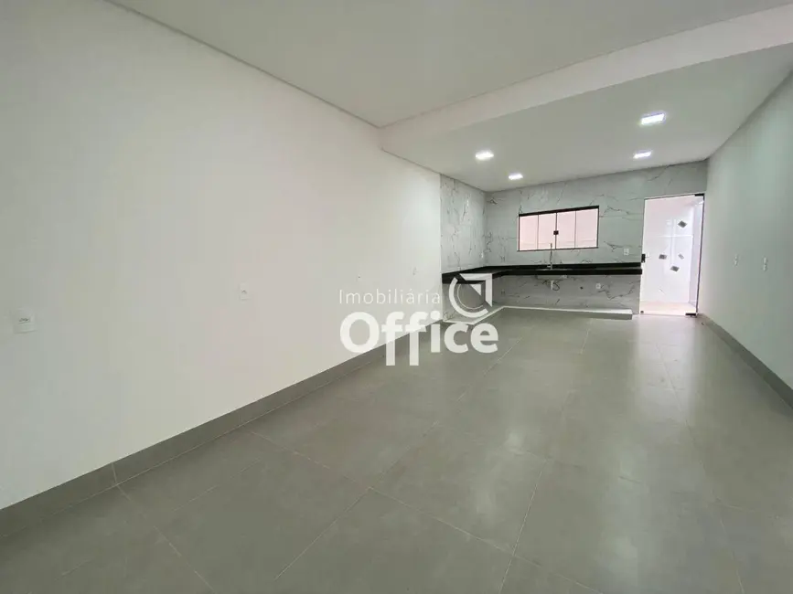 Casa com 3 quartos à venda, 360m2 em Santo Antônio, Anapolis - GO - imagem 5 Foto 5 de Casa com 3 quartos à venda, 360m2 em Santo Antônio, Anapolis - GO