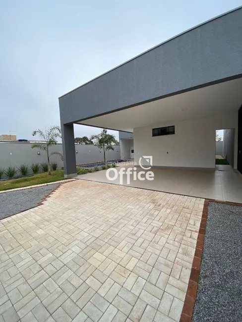 Foto 2 de Casa com 3 quartos à venda, 360m2 em Santo Antônio, Anapolis - GO