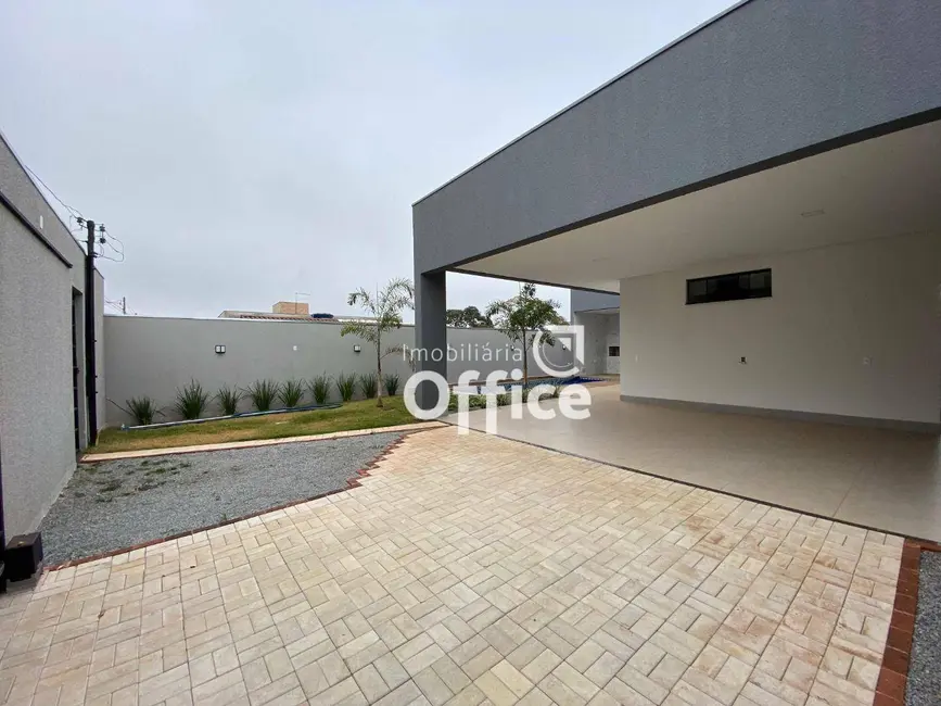 Foto 1 de Casa com 3 quartos à venda, 360m2 em Santo Antônio, Anapolis - GO