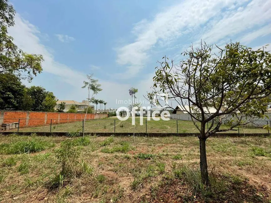 Foto 2 de Terreno / Lote à venda, 2002m2 em Jardim Santa Cecília, Anapolis - GO