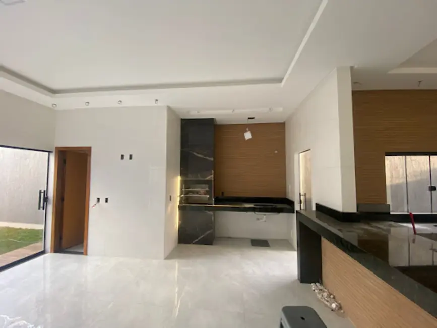 Foto 3 de Casa com 3 quartos à venda, 300m2 em Residencial Vale do Sol, Anapolis - GO