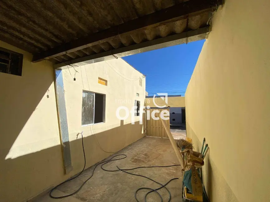 Casa com 3 quartos à venda, 300m2 em Loteamento Residencial América, Anapolis - GO - imagem 5 Foto 5 de Casa com 3 quartos à venda, 300m2 em Loteamento Residencial América, Anapolis - GO