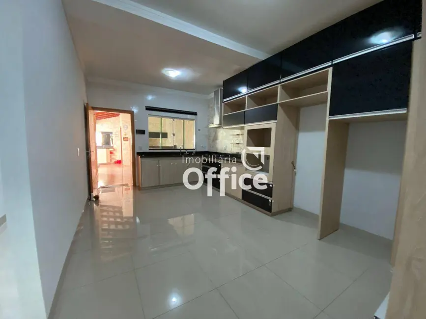 Foto 8 de Casa com 3 quartos à venda, 200m2 em Residencial Villa Bella, Anapolis - GO