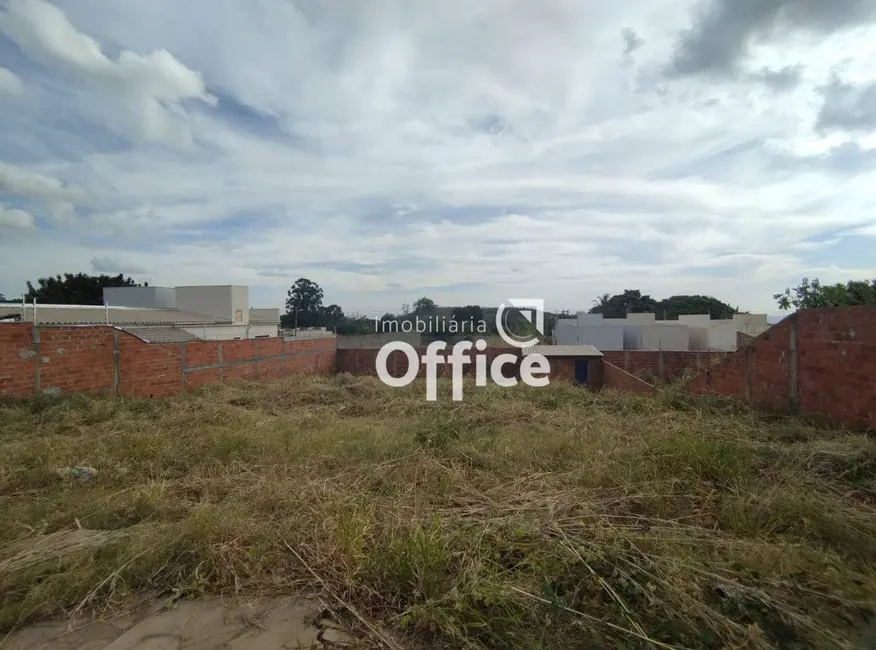 Foto 3 de Terreno / Lote à venda, 600m2 em Sítios de Recreio Vale das Laranjeiras, Anapolis - GO