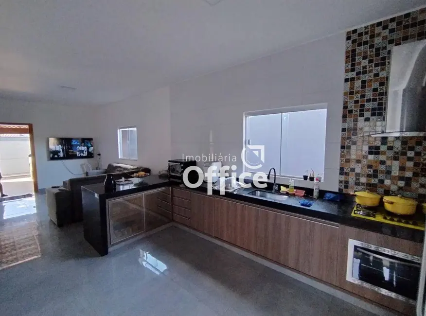 Casa com 2 quartos à venda, 300m2 em Adriana Parque, Anapolis - GO - imagem 7 Foto 7 de Casa com 2 quartos à venda, 300m2 em Adriana Parque, Anapolis - GO