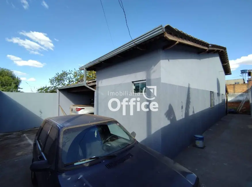 Casa com 2 quartos à venda, 300m2 em Adriana Parque, Anapolis - GO - imagem 3 Foto 3 de Casa com 2 quartos à venda, 300m2 em Adriana Parque, Anapolis - GO