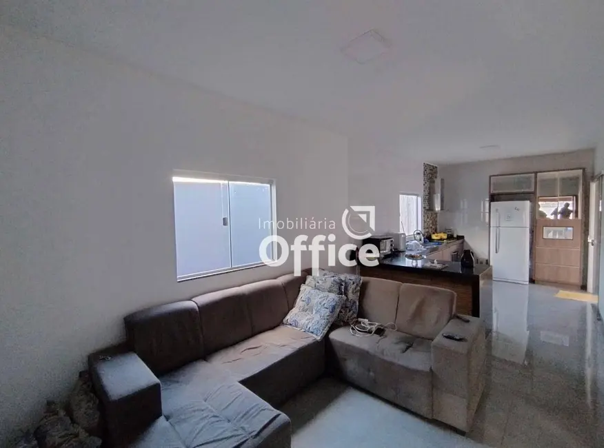Casa com 2 quartos à venda, 300m2 em Adriana Parque, Anapolis - GO - imagem 5 Foto 5 de Casa com 2 quartos à venda, 300m2 em Adriana Parque, Anapolis - GO