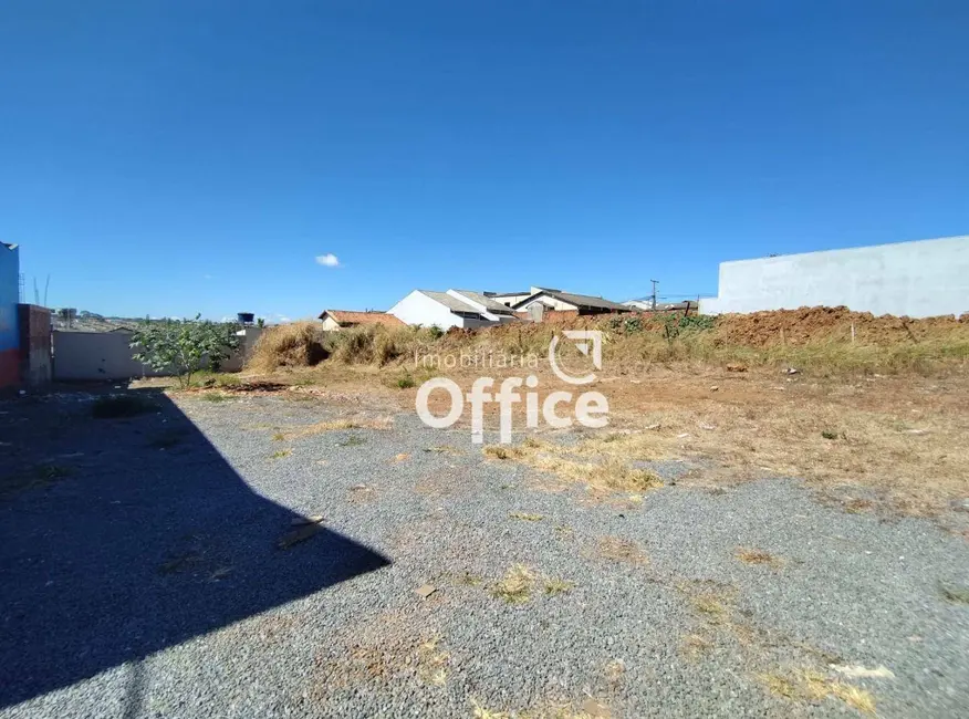 Foto 3 de Terreno / Lote à venda, 540m2 em Víviam Parque 2ª Etapa, Anapolis - GO