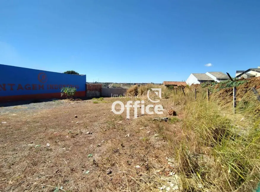 Foto 2 de Terreno / Lote à venda, 540m2 em Víviam Parque 2ª Etapa, Anapolis - GO