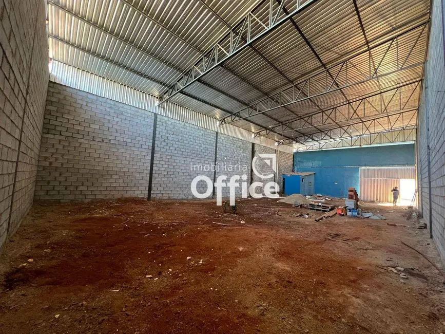 Foto 4 de Armazém / Galpão para alugar, 350m2 em Loteamento Residencial América, Anapolis - GO