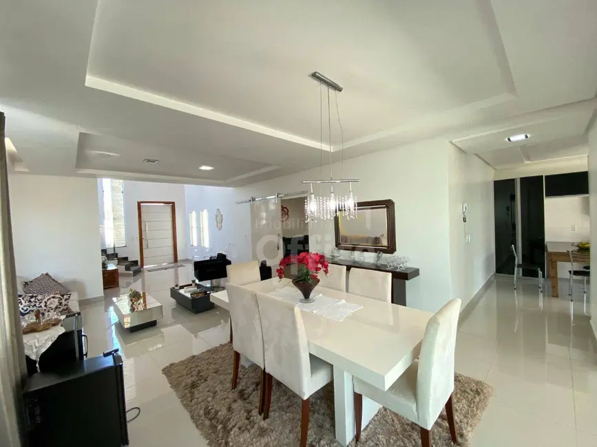 Foto 3 de Casa com 3 quartos à venda, 360m2 em São Carlos, Anapolis - GO