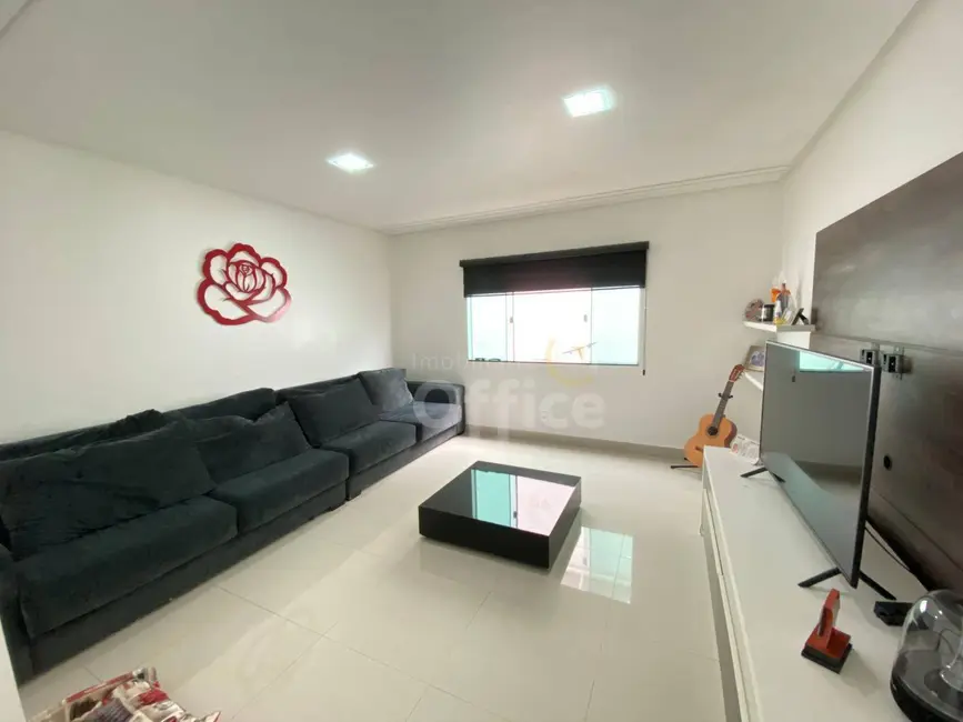 Foto 5 de Casa com 3 quartos à venda, 360m2 em São Carlos, Anapolis - GO