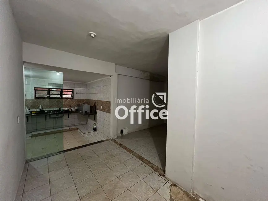 Foto 6 de Loja para alugar, 200m2 em Jardim Calixto, Anapolis - GO