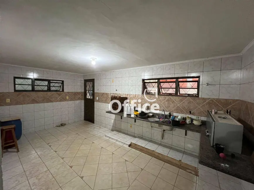 Foto 4 de Loja para alugar, 200m2 em Jardim Calixto, Anapolis - GO