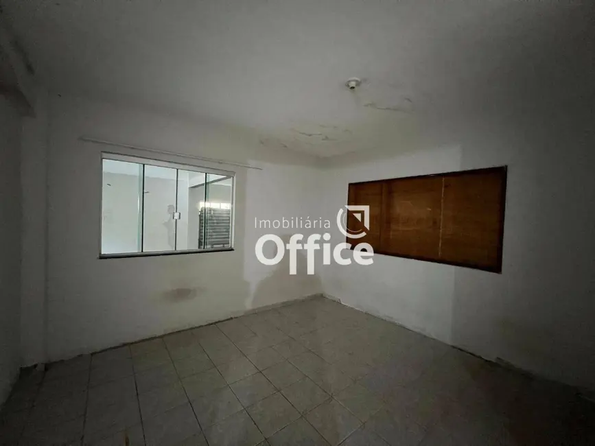 Foto 9 de Loja para alugar, 200m2 em Jardim Calixto, Anapolis - GO