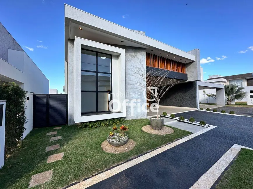 Foto 2 de Casa com 4 quartos à venda, 420m2 em Condomínio Residencial Belas Artes, Anapolis - GO