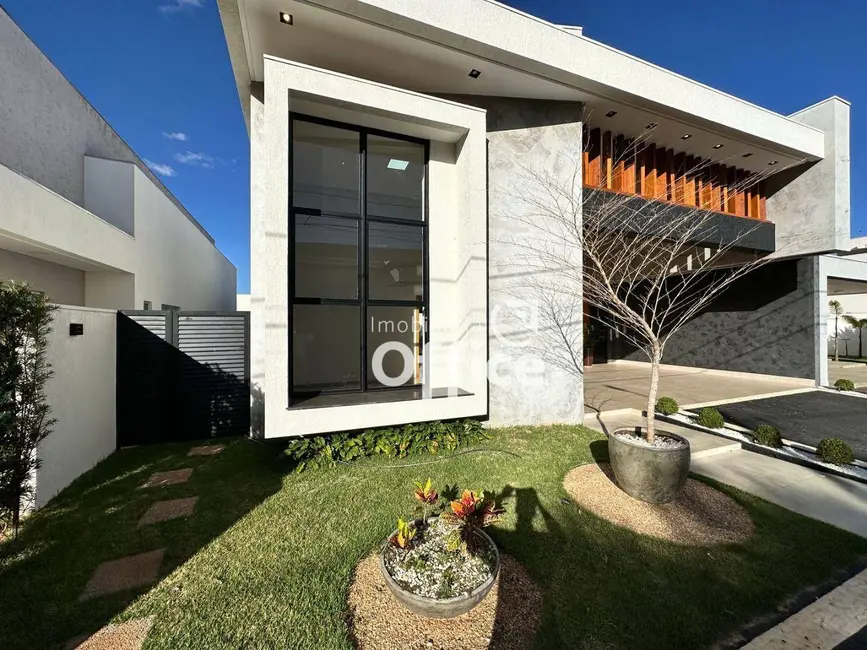 Foto 3 de Casa com 4 quartos à venda, 420m2 em Condomínio Residencial Belas Artes, Anapolis - GO