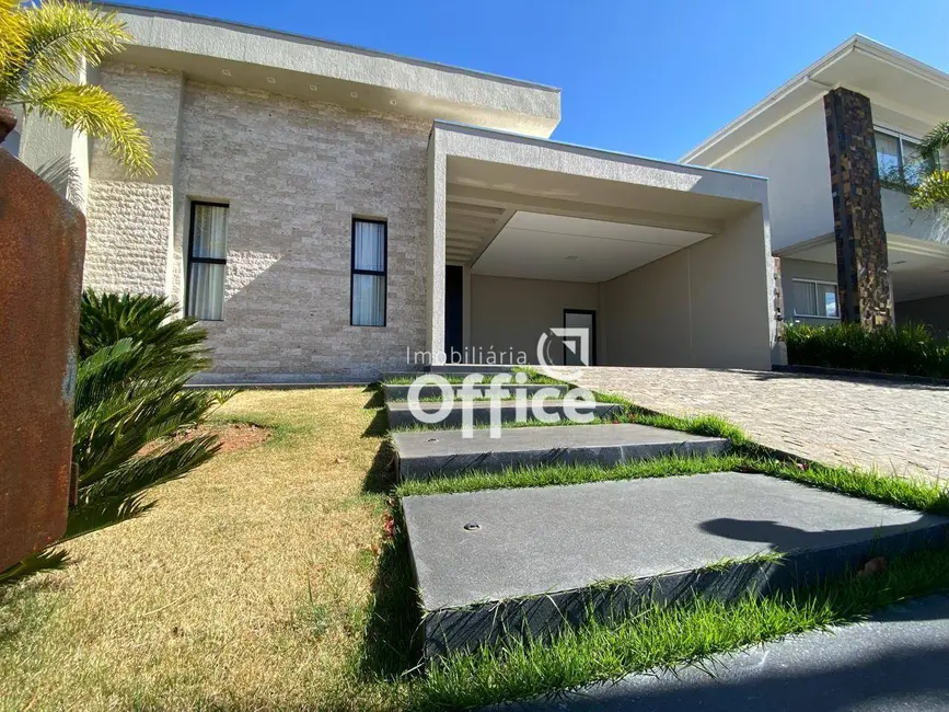 Foto 2 de Casa de Condomínio com 3 quartos à venda, 490m2 em Residencial Sun Flower, Anapolis - GO