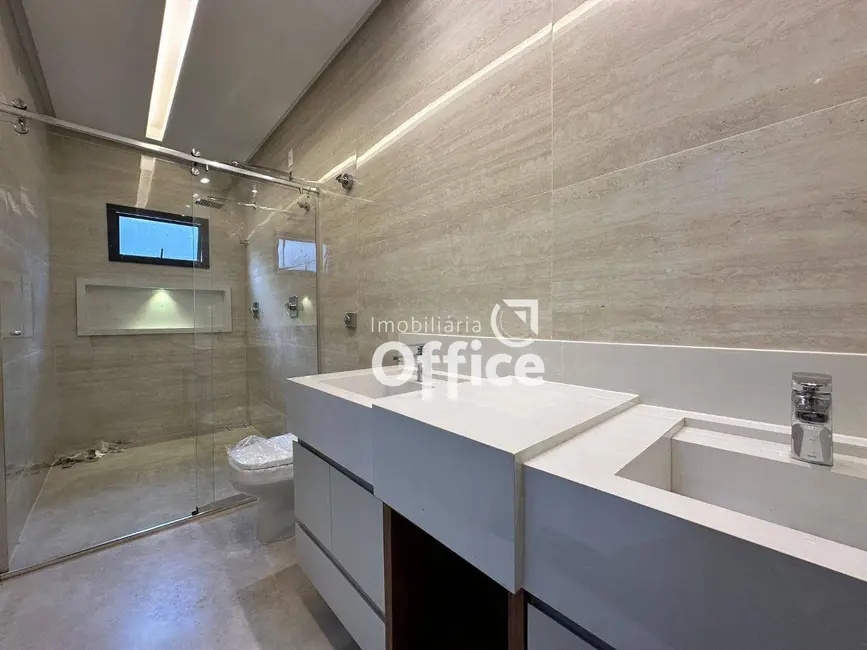 Foto 8 de Casa de Condomínio com 3 quartos à venda, 420m2 em Condomínio Residencial Grand Trianon, Anapolis - GO