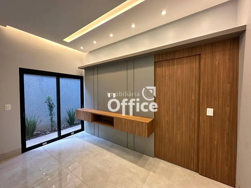 Foto 4 de Casa de Condomínio com 3 quartos à venda, 420m2 em Condomínio Residencial Grand Trianon, Anapolis - GO