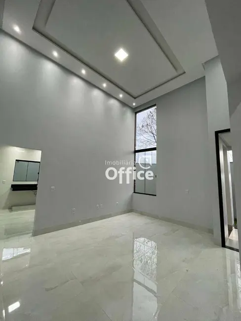 Foto 3 de Casa com 3 quartos à venda, 273m2 em Itamaraty, Anapolis - GO