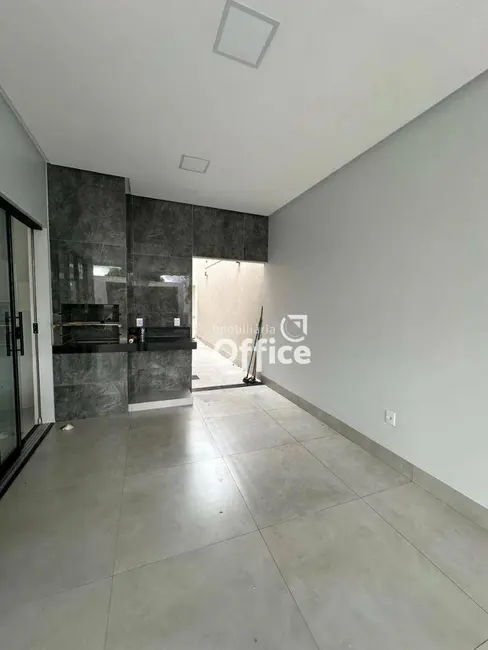 Casa com 3 quartos à venda, 200m2 em Itamaraty, Anapolis - GO - imagem 5 Foto 5 de Casa com 3 quartos à venda, 200m2 em Itamaraty, Anapolis - GO