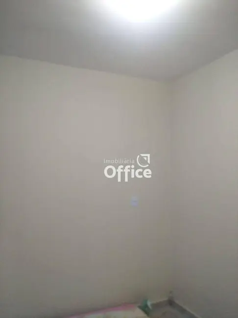 Casa com 3 quartos à venda, 300m2 em Jardim dos Ipês, Anapolis - GO - imagem 5 Foto 5 de Casa com 3 quartos à venda, 300m2 em Jardim dos Ipês, Anapolis - GO