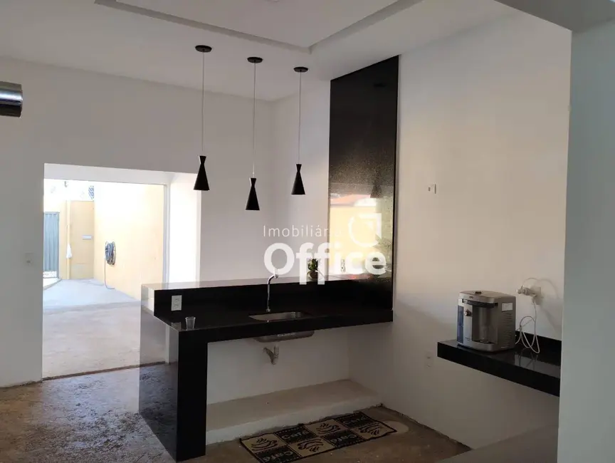Casa com 3 quartos à venda, 250m2 em Residencial Ayrton Senna, Anapolis - GO - imagem 8 Foto 8 de Casa com 3 quartos à venda, 250m2 em Residencial Ayrton Senna, Anapolis - GO